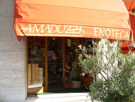 Enoteche Amaduzzi a Bologna: acqua, vino e bibite a domicilio